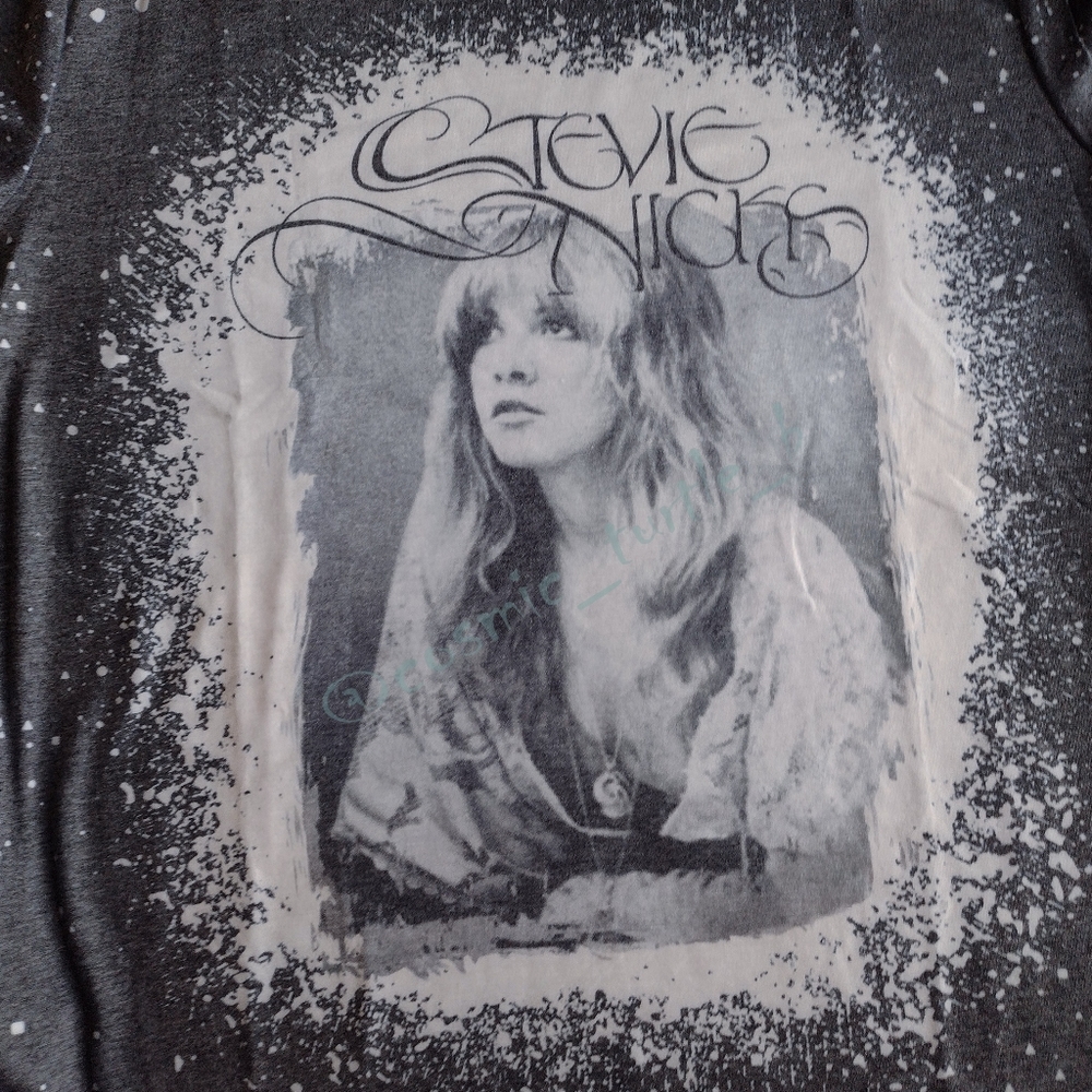 NEW Vintage style retro bleached Stevie Nicks Fleetwood Mac Graphic T-Shirt Top - Picture 2 of 5